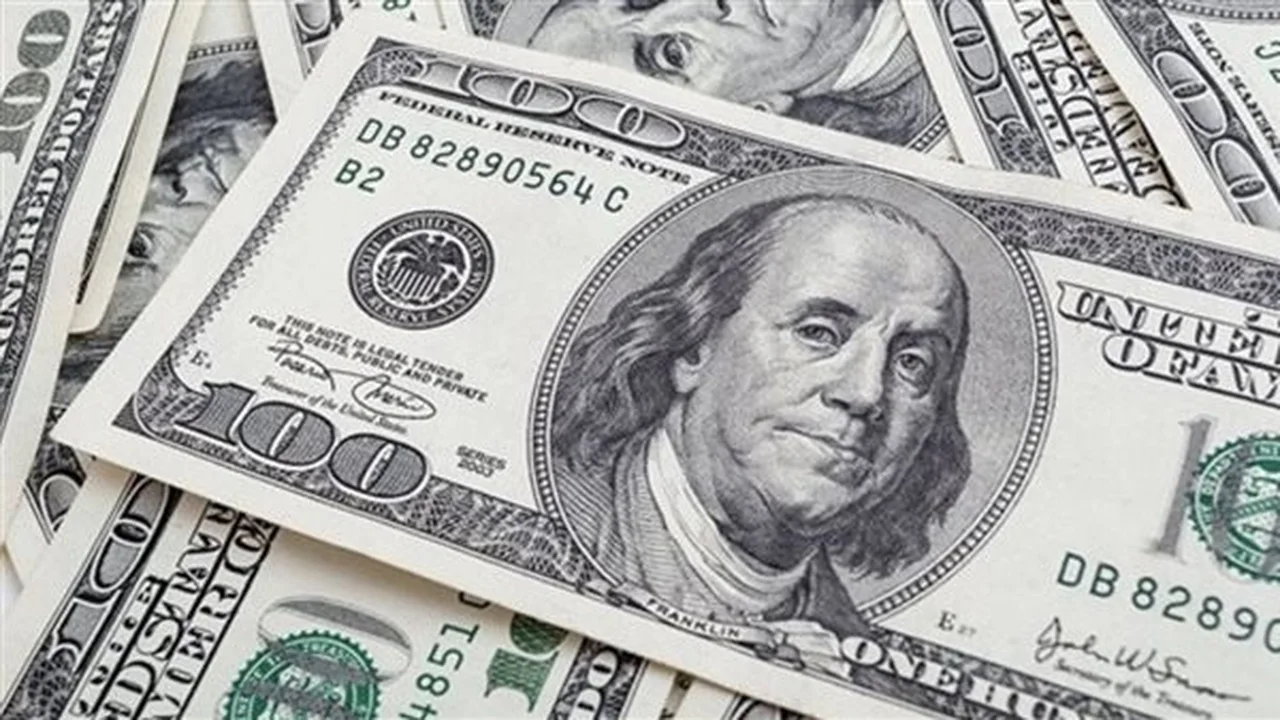 تحركات مفاجئة.. سعر الدولار أمام الجنيه المصري عقب قرار خفض الفائدة المركزية